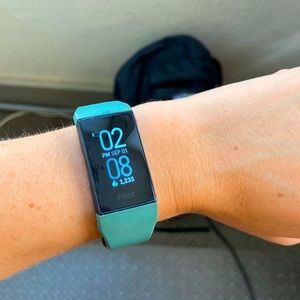 ✨FITBIT Charge 4 w/ band
